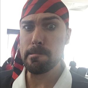 Meet your Posher, Ananthony